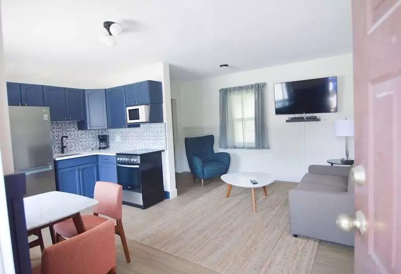 Shoreline Resort Condominiums