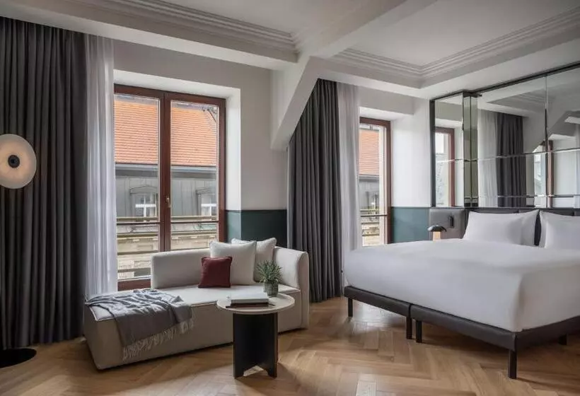 هتل Almanac X Alcron Prague