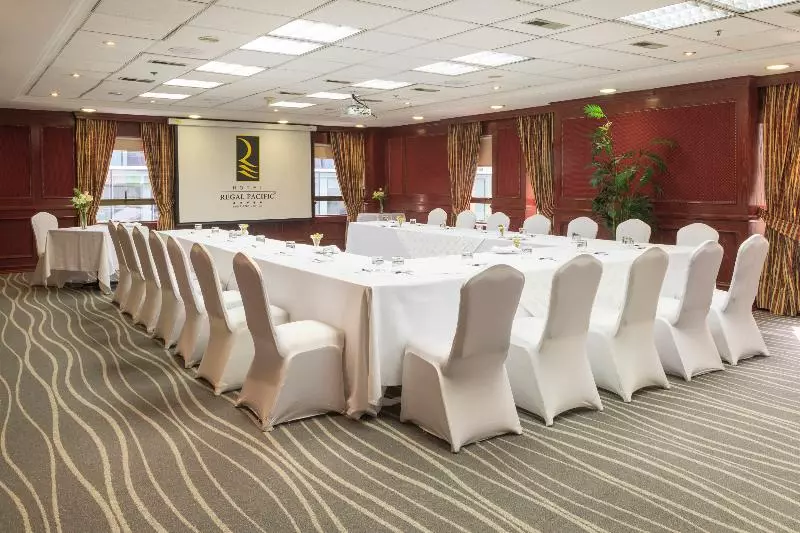 בית מלון כפרי Regal Pacific Santiago