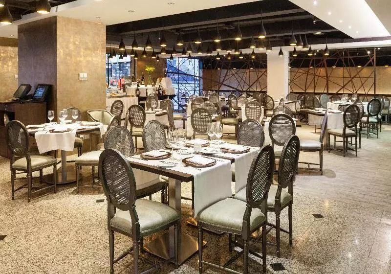 בית מלון כפרי Regal Pacific Santiago