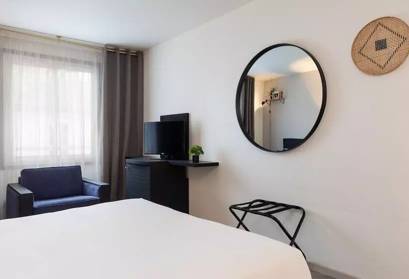 Отель Hôtel Chromatics & Restaurant Hill Club By Happyculture