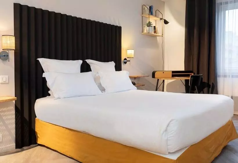 Отель Hôtel Chromatics & Restaurant Hill Club By Happyculture