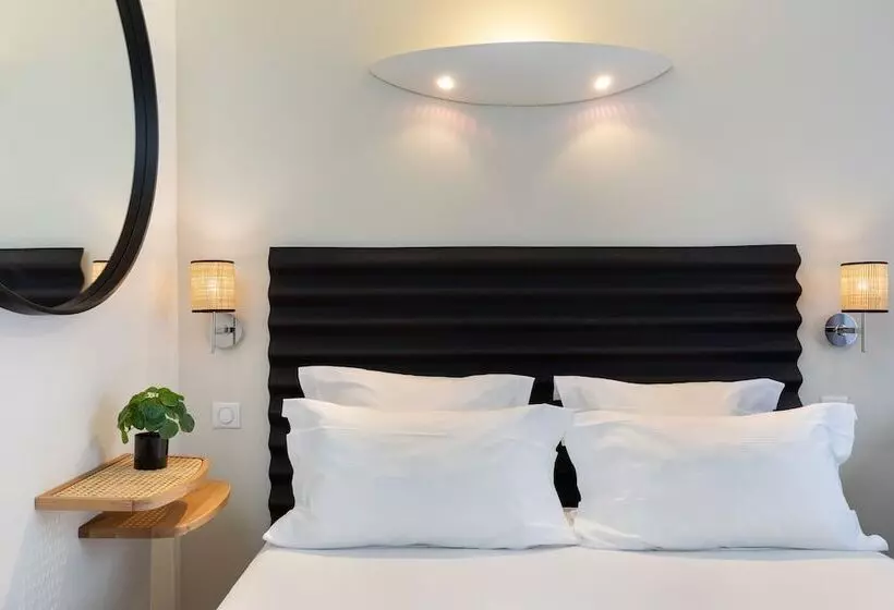 Отель Hôtel Chromatics & Restaurant Hill Club By Happyculture