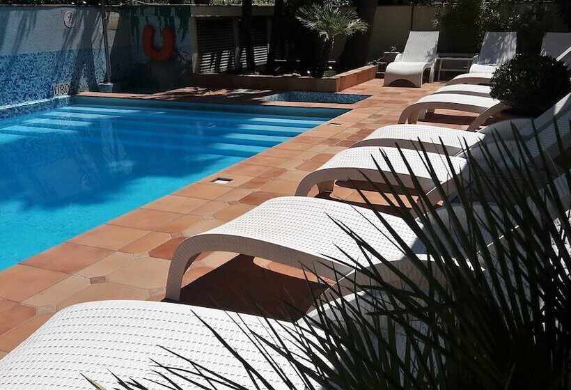 فندق Amarante Cannes