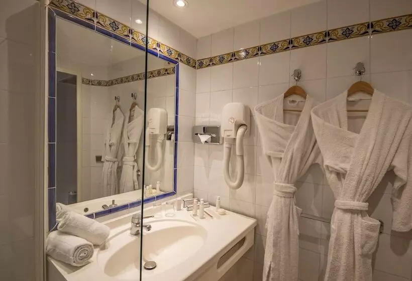 בית מלון כפרי Amarante Cannes