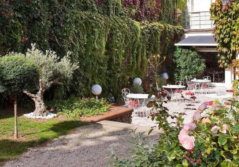 فندق Grand Hôtel Niort Centre