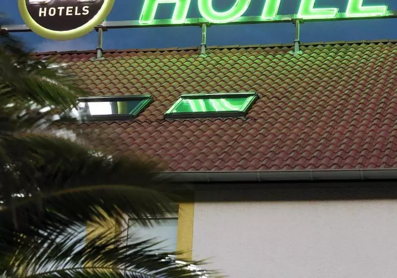 B&b Hotel Perpignan Nord Aéroport