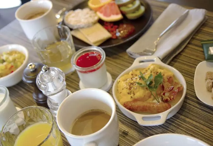 Отель Best Western l'Atelier 117