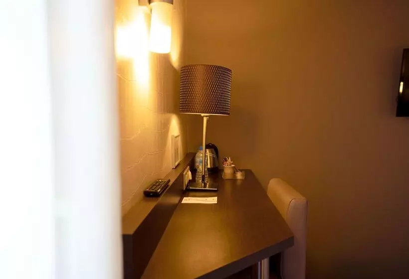 Отель Best Western l'Atelier 117