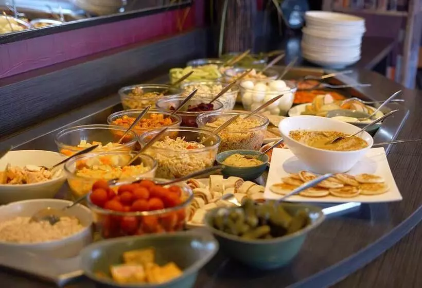 Отель Best Western l'Atelier 117