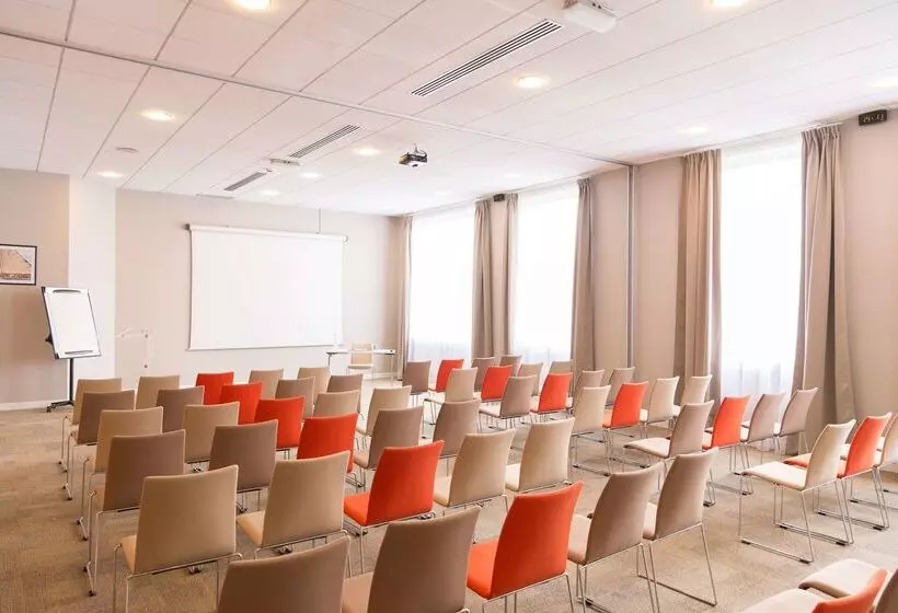 فندق Best Western Plus Paris Saclay