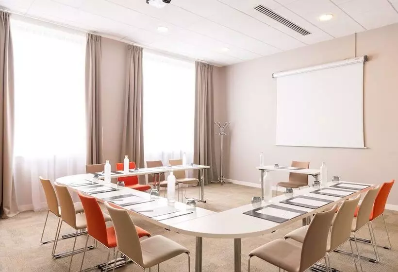 فندق Best Western Plus Paris Saclay