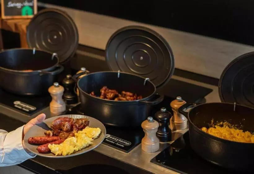 ホテル Campanile Caen Centre  Gare