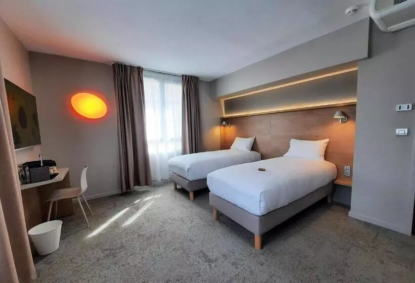 ホテル Campanile Caen Centre  Gare