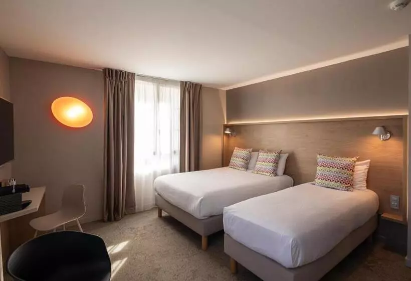 ホテル Campanile Caen Centre  Gare