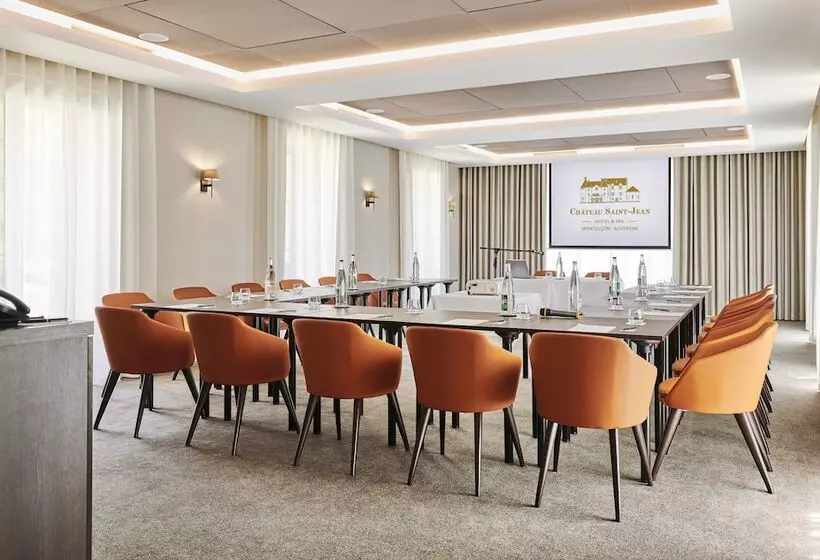 Отель Chateau Saintjean, Relais & Chateaux