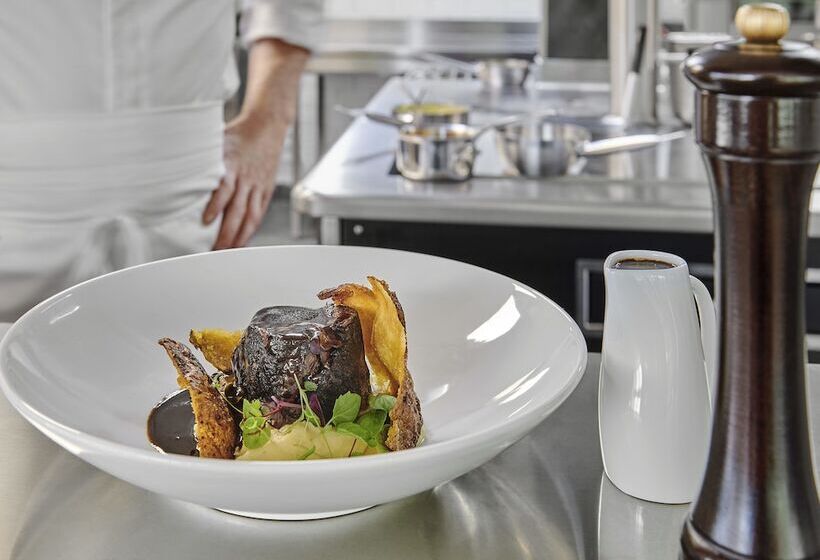 ホテル Chateau Saintjean, Relais & Chateaux