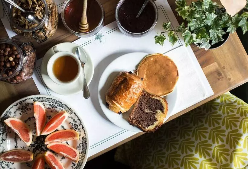 Отель Demeure Castel Brando Hôtel & Spa