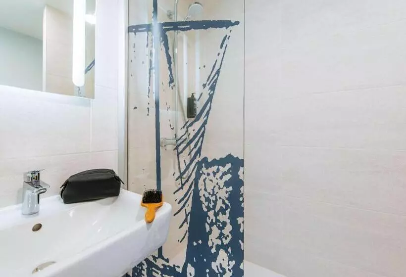 Отель Ibis Styles Ancenis Centre