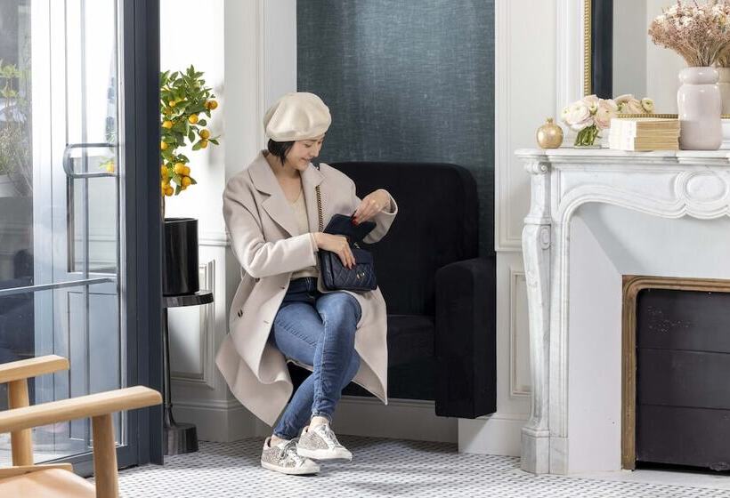 هتل Louvre Montana