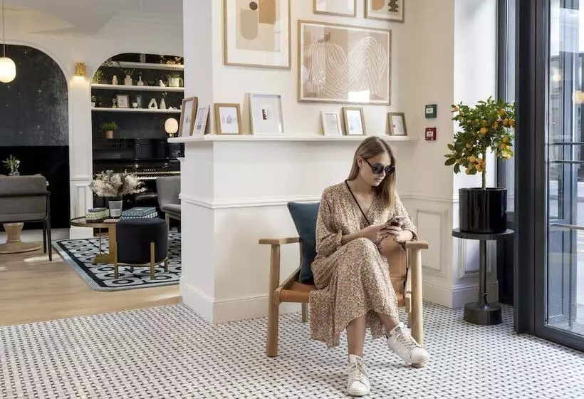 هتل Louvre Montana