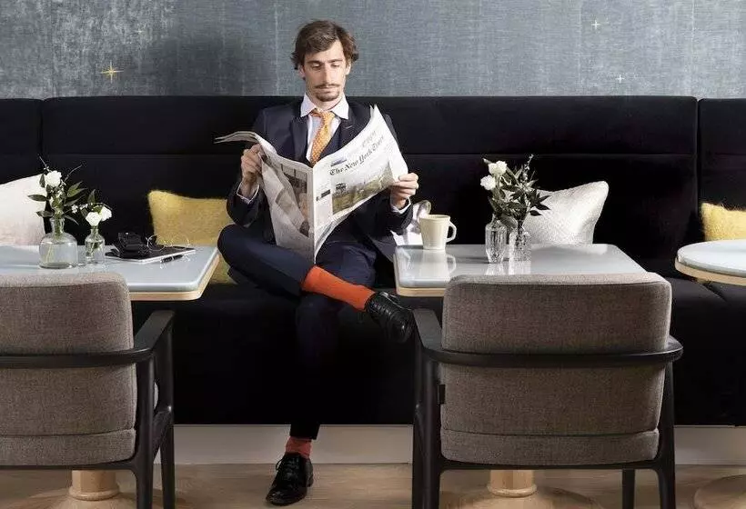 هتل Louvre Montana