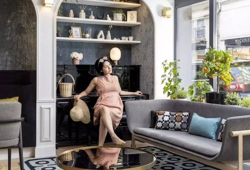 هتل Louvre Montana