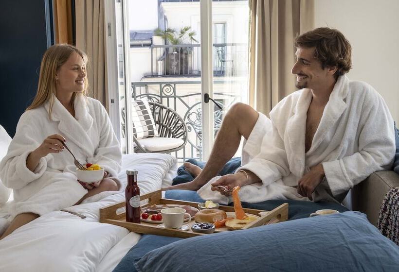 هتل Louvre Montana