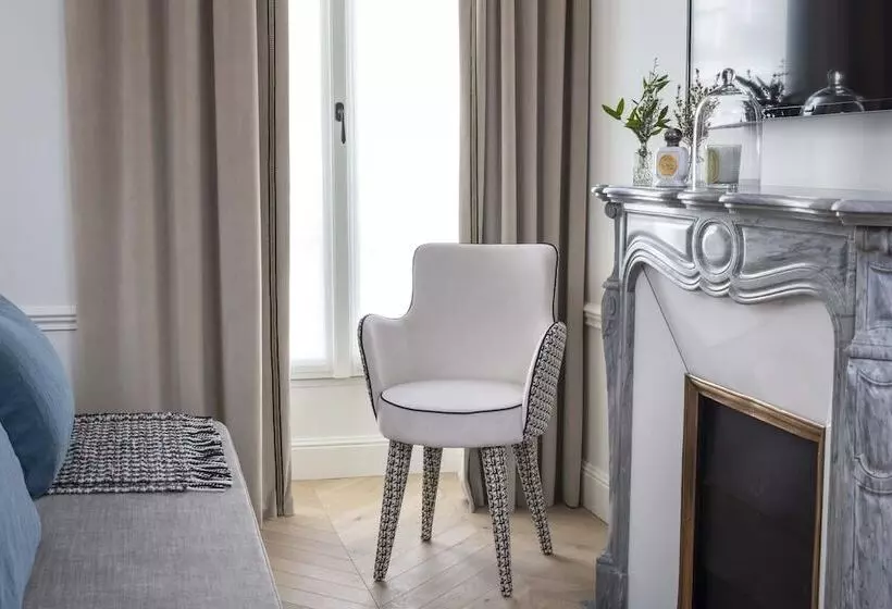 هتل Louvre Montana