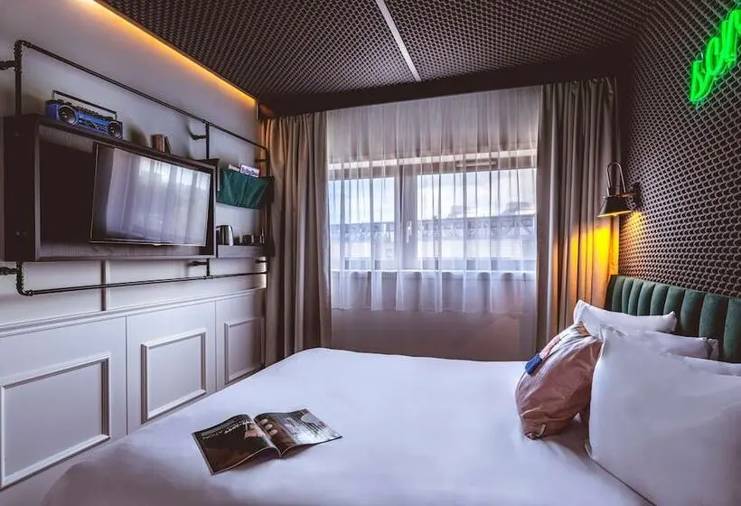 ホテル Moxy Paris La Villette