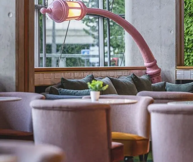 ホテル Moxy Paris La Villette