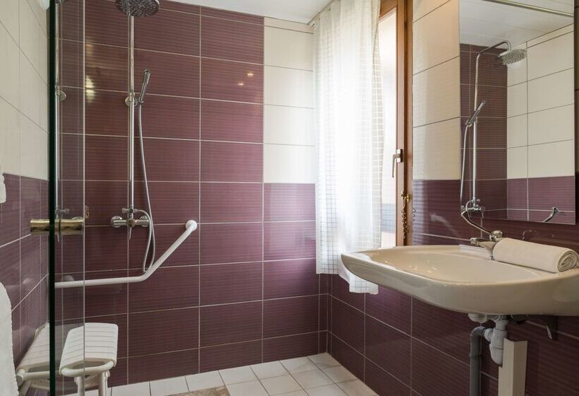 فندق The Originals Romans Sur Isère Le Clos Des Tanneurs