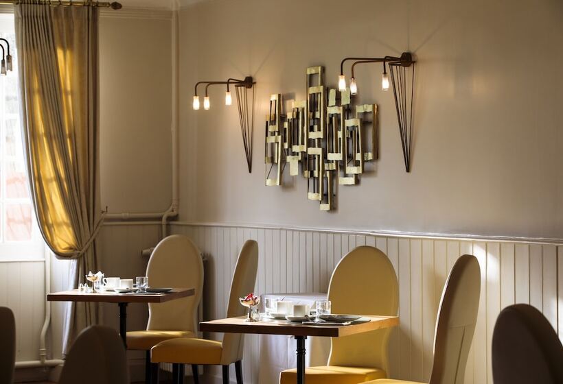 هتل Hôtel Restaurant De La Poste & Du Lion D Or