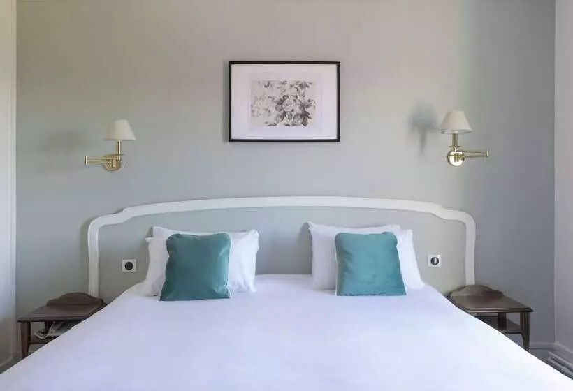 Отель Hôtel Restaurant De La Poste & Du Lion D Or