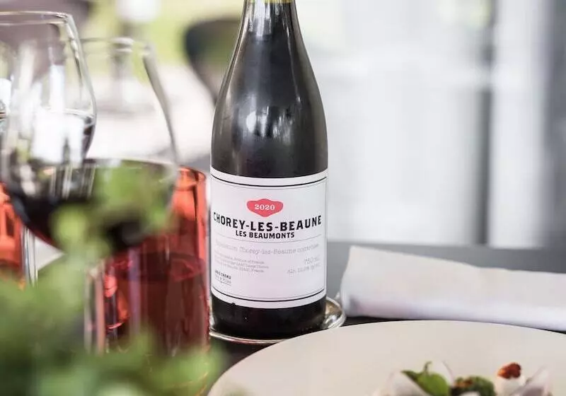 هتل Ermitage De Corton Teritoria