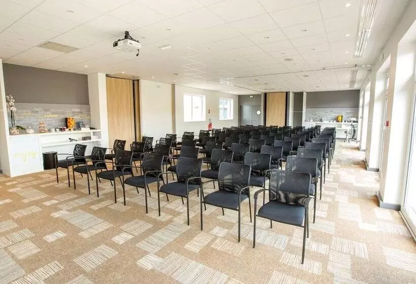 酒店 Ibis Cherbourg La Glacerie