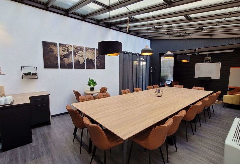 فندق Hôtel Le Valois, Cognac Centre