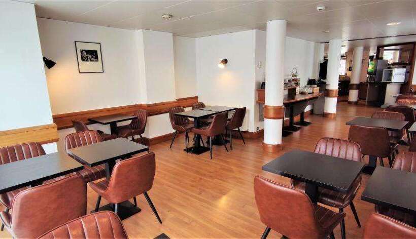 فندق Hôtel Le Valois, Cognac Centre