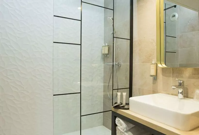 ホテル Best Western Plus Opera Batignolles