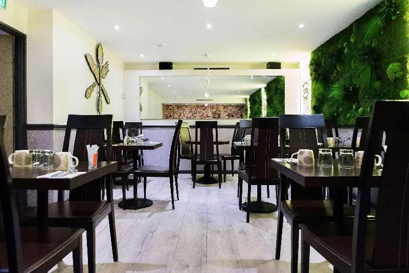ホテル Best Western Plus Opera Batignolles