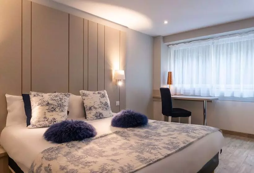 Отель De La Plage