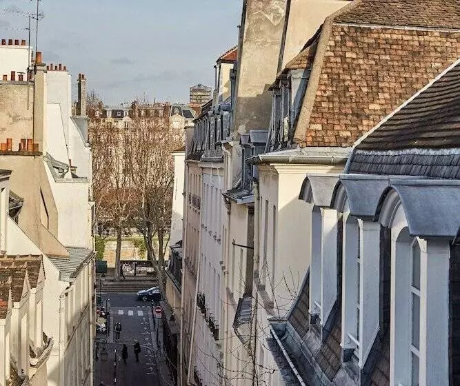 ホテル De Notre Dame