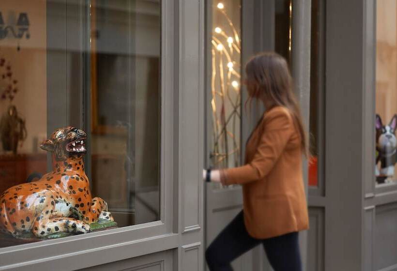 هتل De Notre Dame