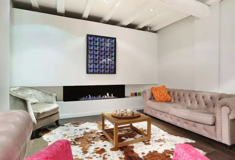 ホテル De Notre Dame