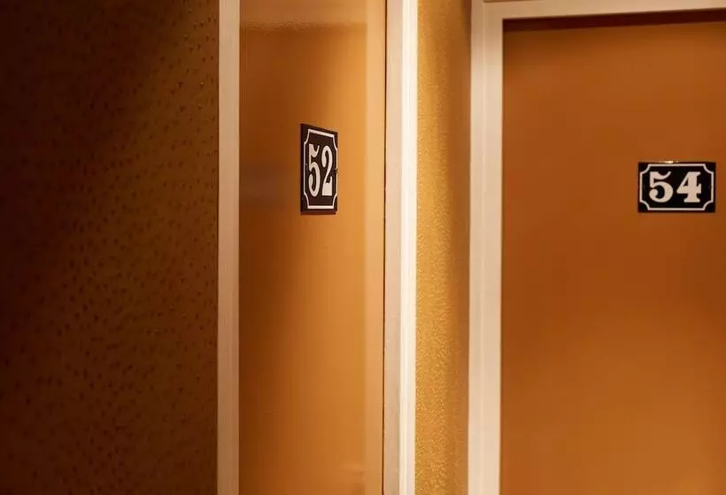 ホテル De Notre Dame