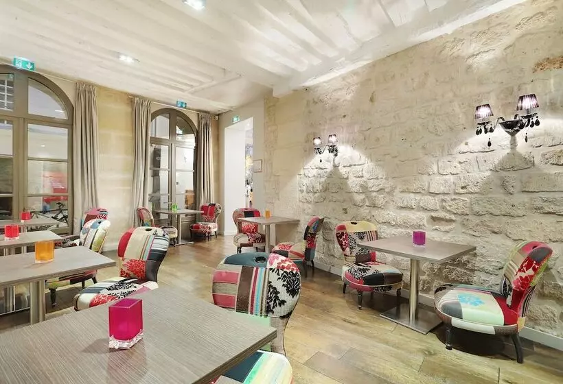 ホテル De Notre Dame