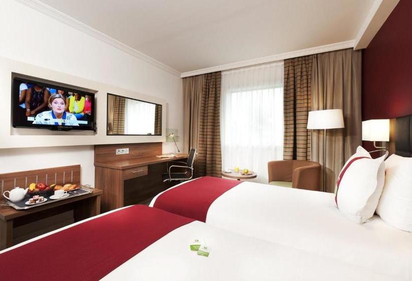 هتل Holiday Inn Paris Marne La Vallee