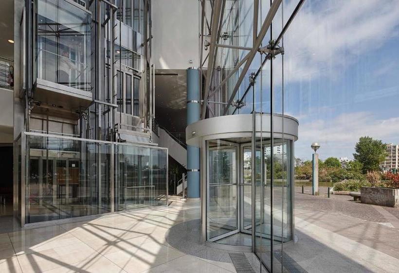 هتل Holiday Inn Paris Marne La Vallee