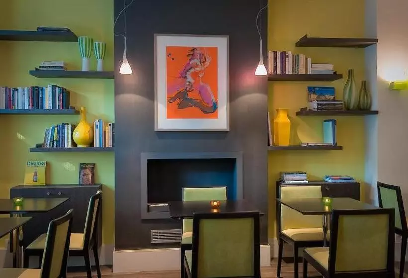 ホテル Marais Bastille