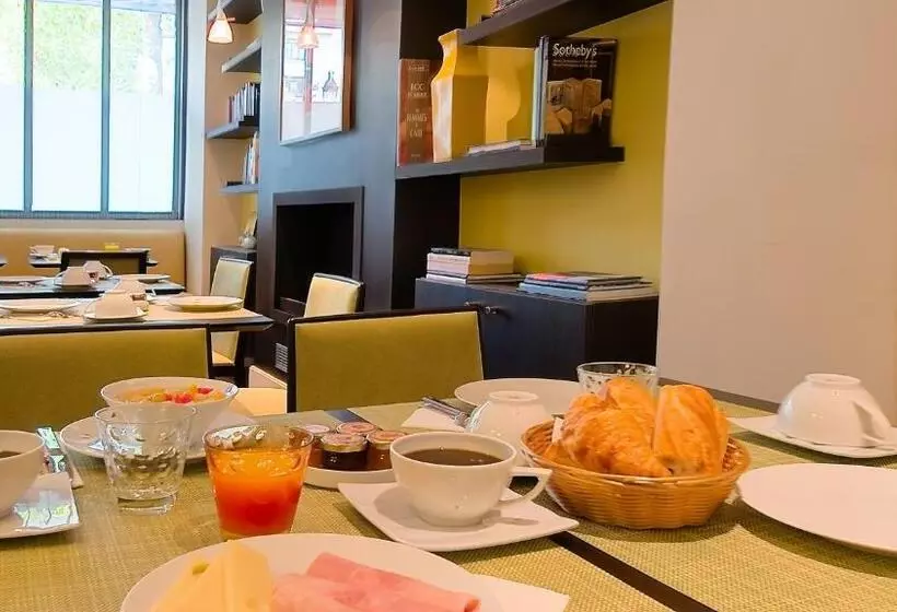 ホテル Marais Bastille